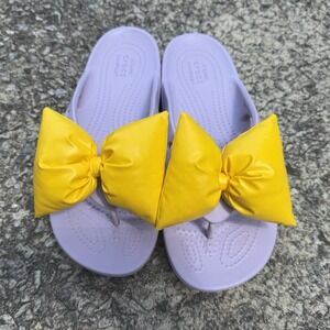 Crocs Women's 9 Flip Flops Platform Classic Lavender Purple Yellow/Gold Bow NWOT